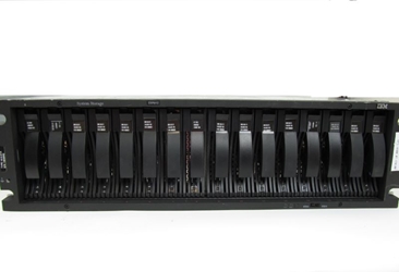 IBM DS4000-16x600